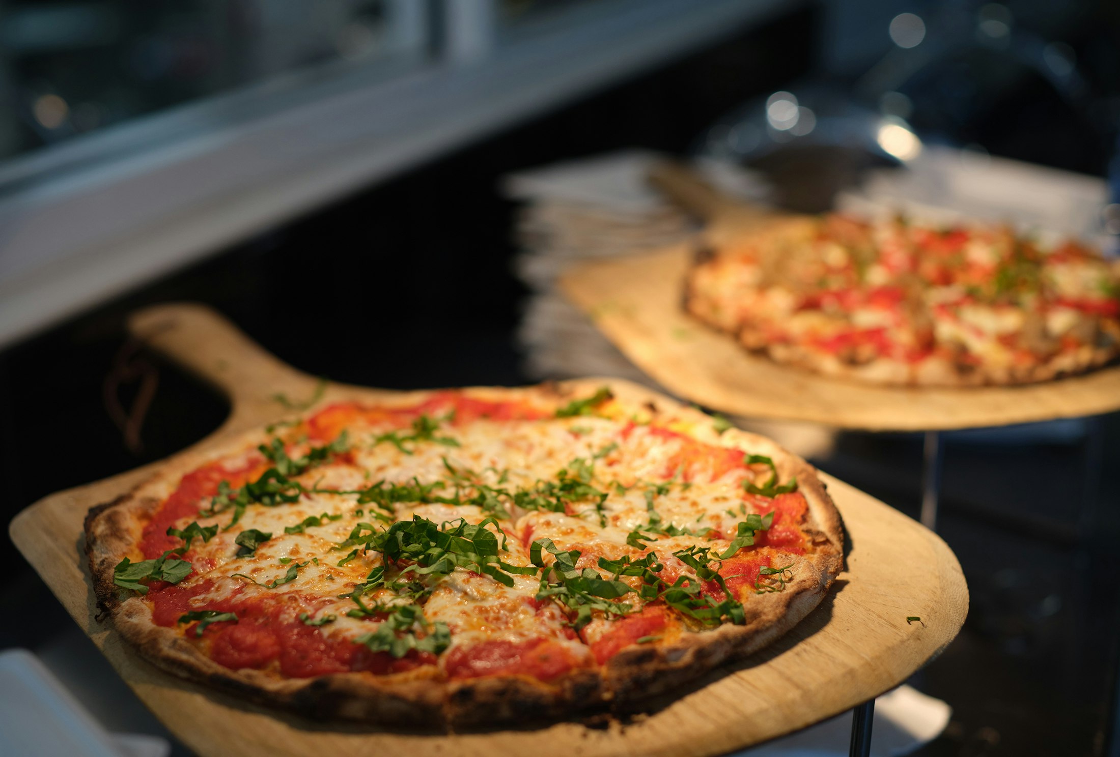 Hot wood-fired pizzas at Vina Robles