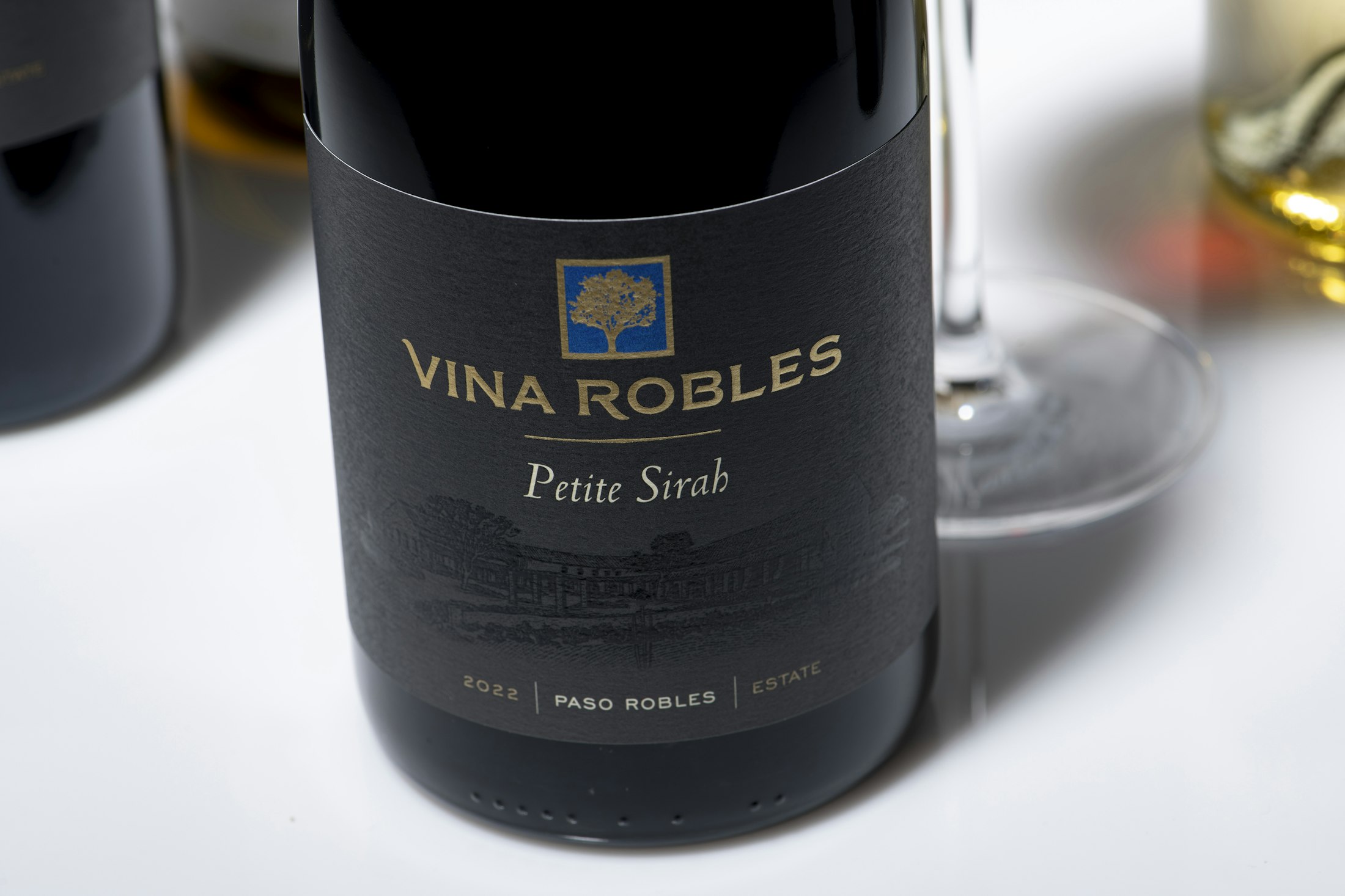 Close up of Vina Robles Petite Sirah